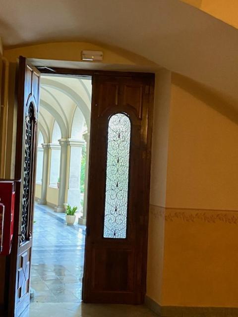 Hotel Residencia Sagrada Familia La Seu d'Urgell Zewnętrze zdjęcie